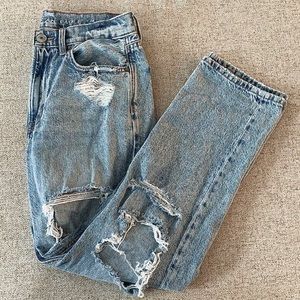 American Eagle Mom Jeans